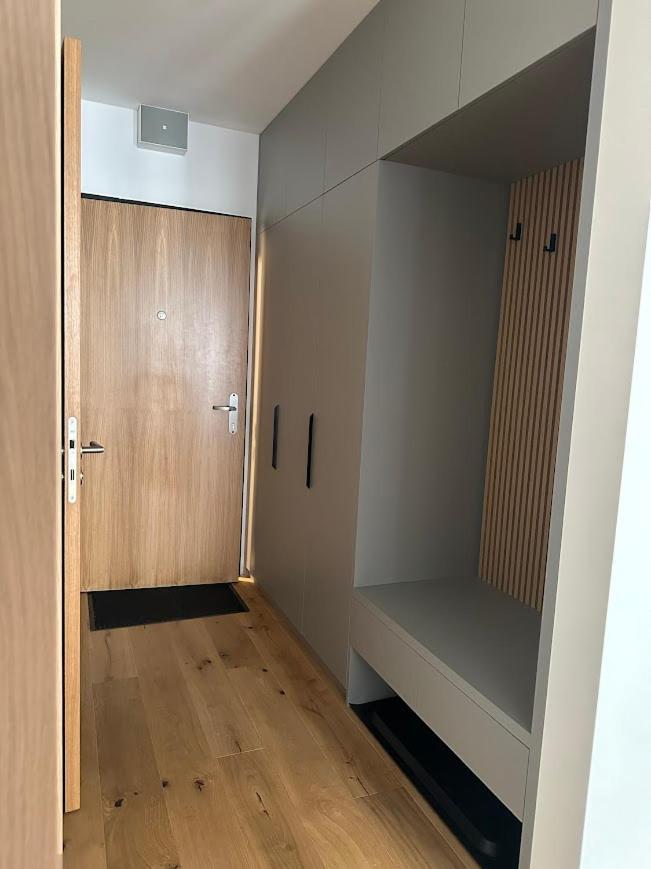 Apartman جانسك لازني المظهر الخارجي الصورة